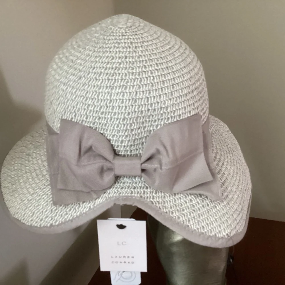NWT Lauren Conrad Gray straw summer, gray straw hat with adjustable band and bow